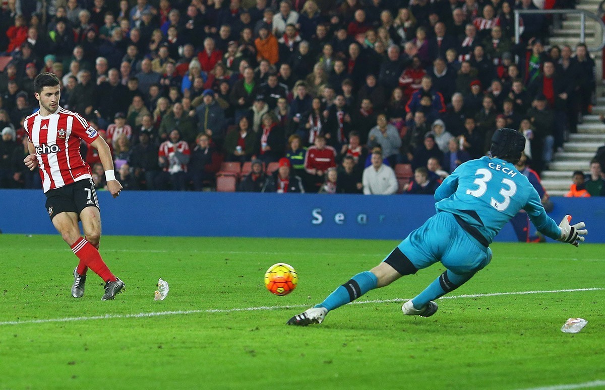  南安普敦圣徒觉醒时，圣玛丽球场重现往日荣光