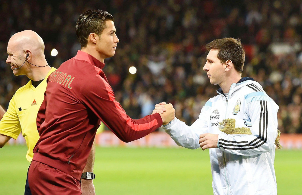  波尔多中场调度井然，精准直塞创造良机破僵局