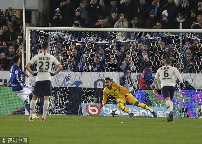  斯特拉斯堡主场憾平巴黎展现顽强斗志获赞誉