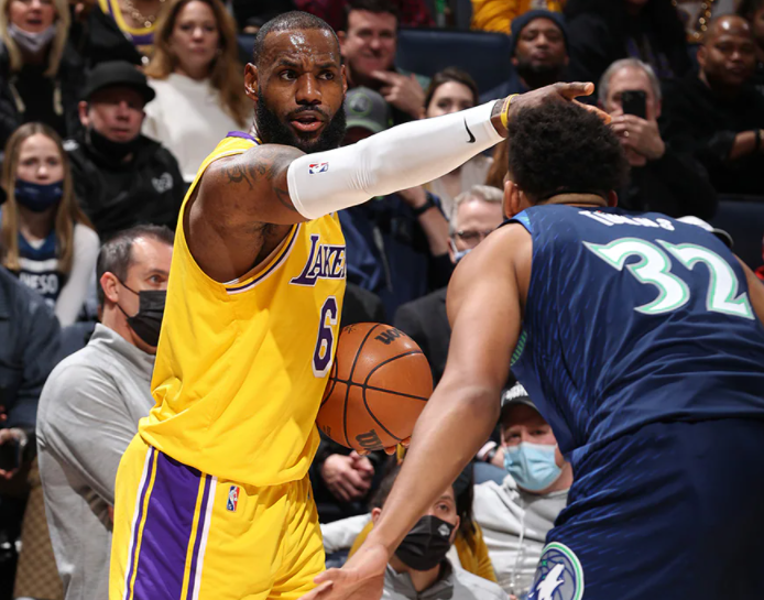  唐斯全面发挥森林狼轻取魔术保持强势